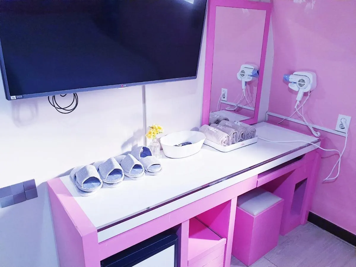 Oppa Hostel Sinchon-Hongdae Seoul South Korea